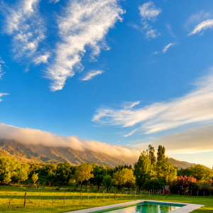 Pilets privada con vistas a las montañas de 10x4 mts.